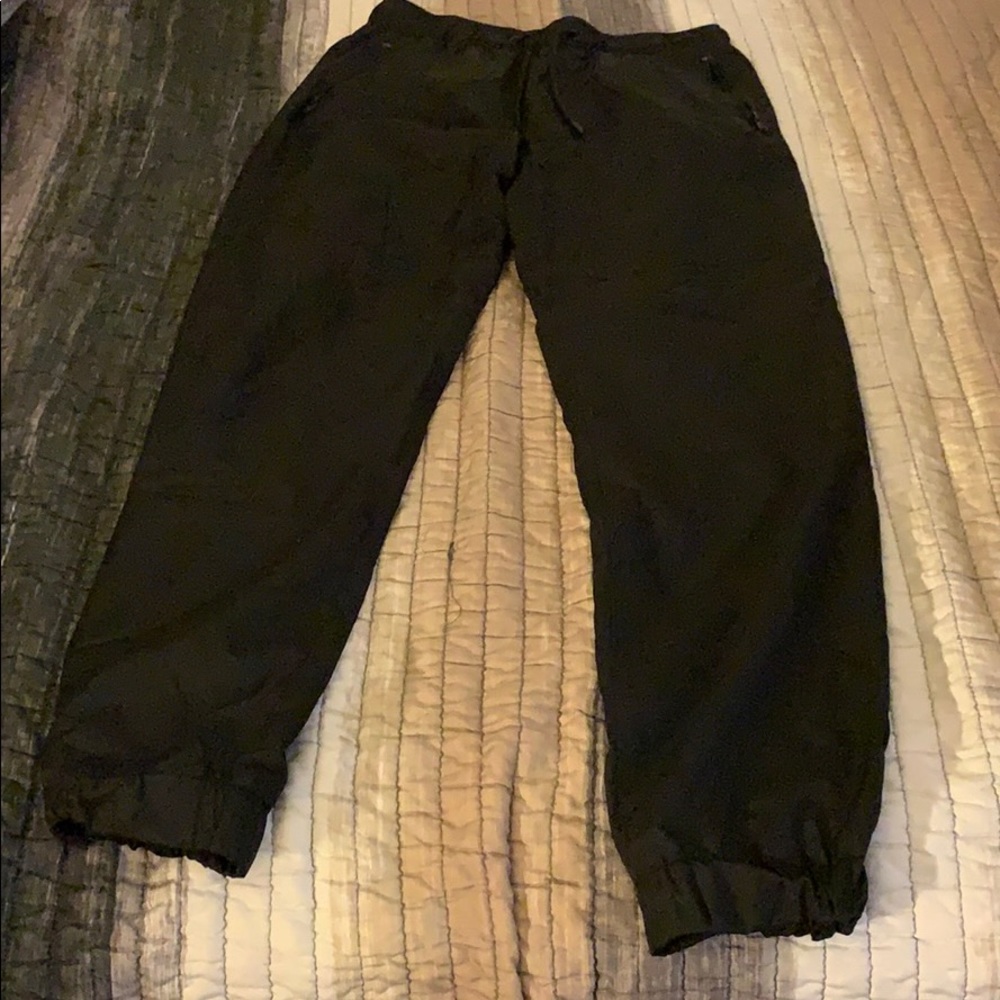 Men’s track pants